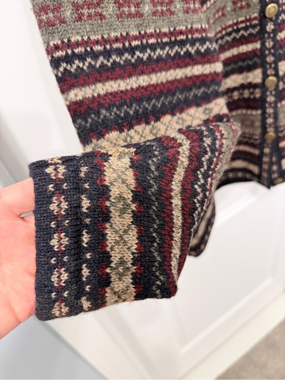 Nordic/Scandinavian Wool Cardigan - Picture 7 of 12